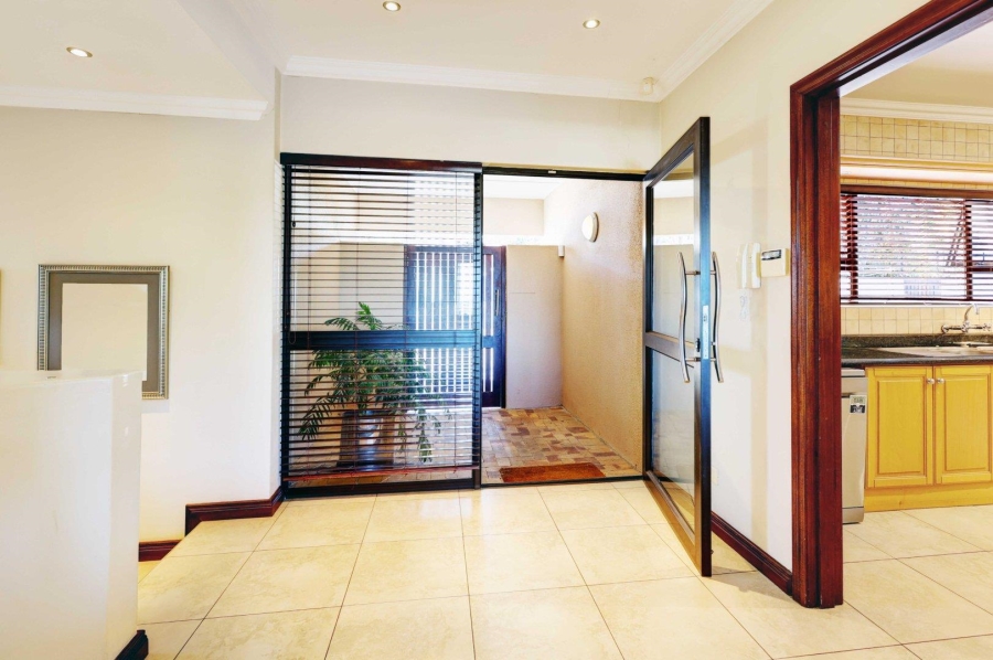 4 Bedroom Property for Sale in Welgemoed Western Cape